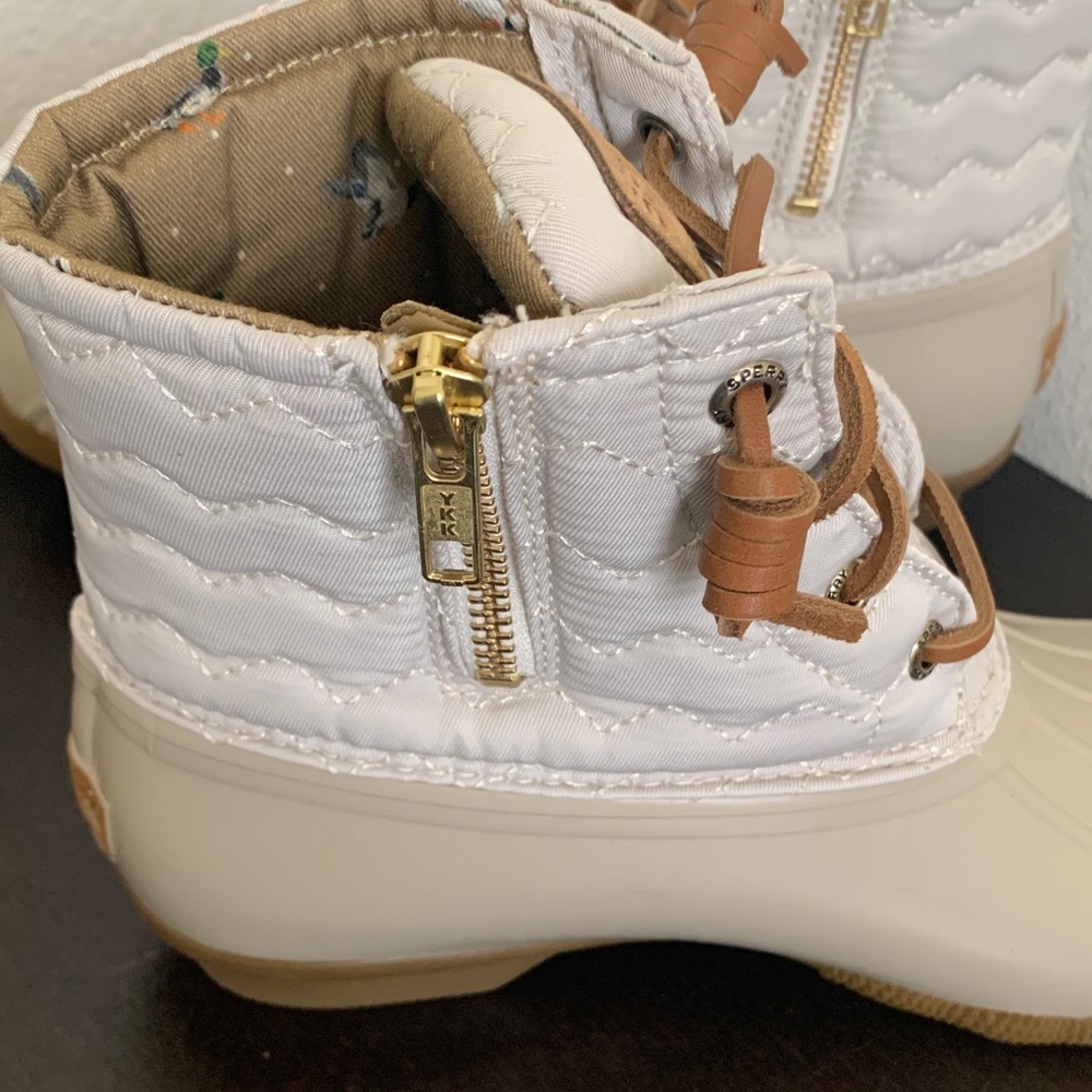 Sperry Women's Ankle Boots in Cream and Tan - Picture 3 of 16